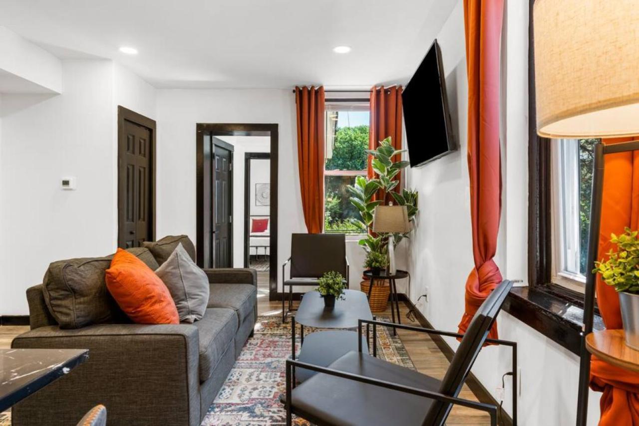 Charming 2 Bedroom In Philadelphia, Ideal Location, Ample Parking! Apartamento *